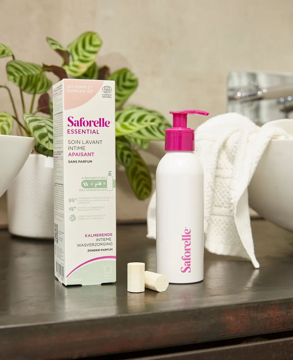 saforelle-essential-soin-lavant-intime-apaisant-kit-de-d-marrage-reconstituer image 1